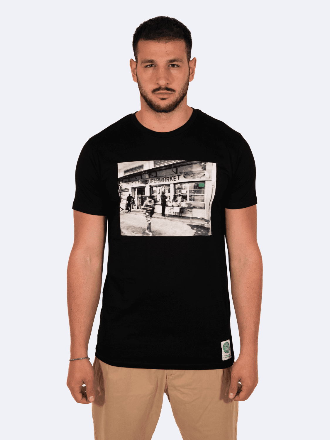 ICON MARKET T - SHIRT NERO GUY - T-Shirt A Green Badge - Streetwear Sostenibile Made in Italy