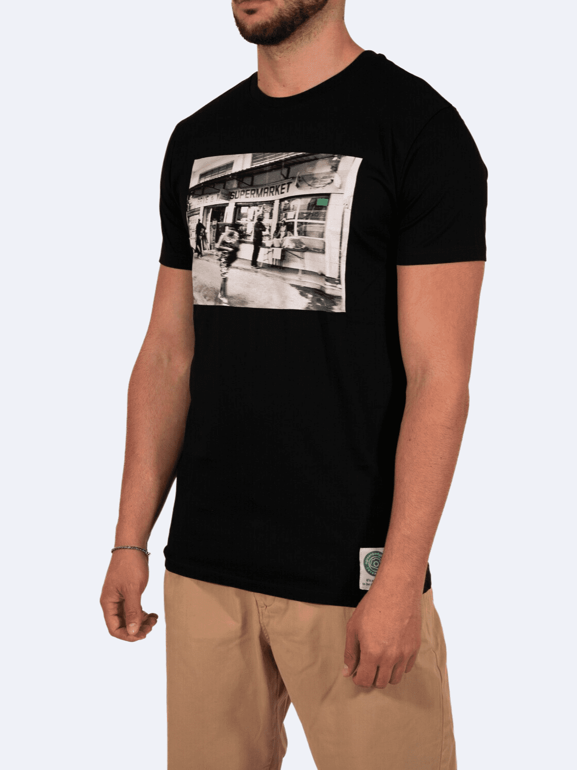 ICON MARKET T - SHIRT NERO GUY - T-Shirt A Green Badge - Streetwear Sostenibile Made in Italy